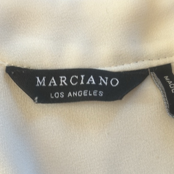 💕Marciano White D Ring Peekaboo Neckline Long Sleeve Blouse M EUC - Picture 6 of 8